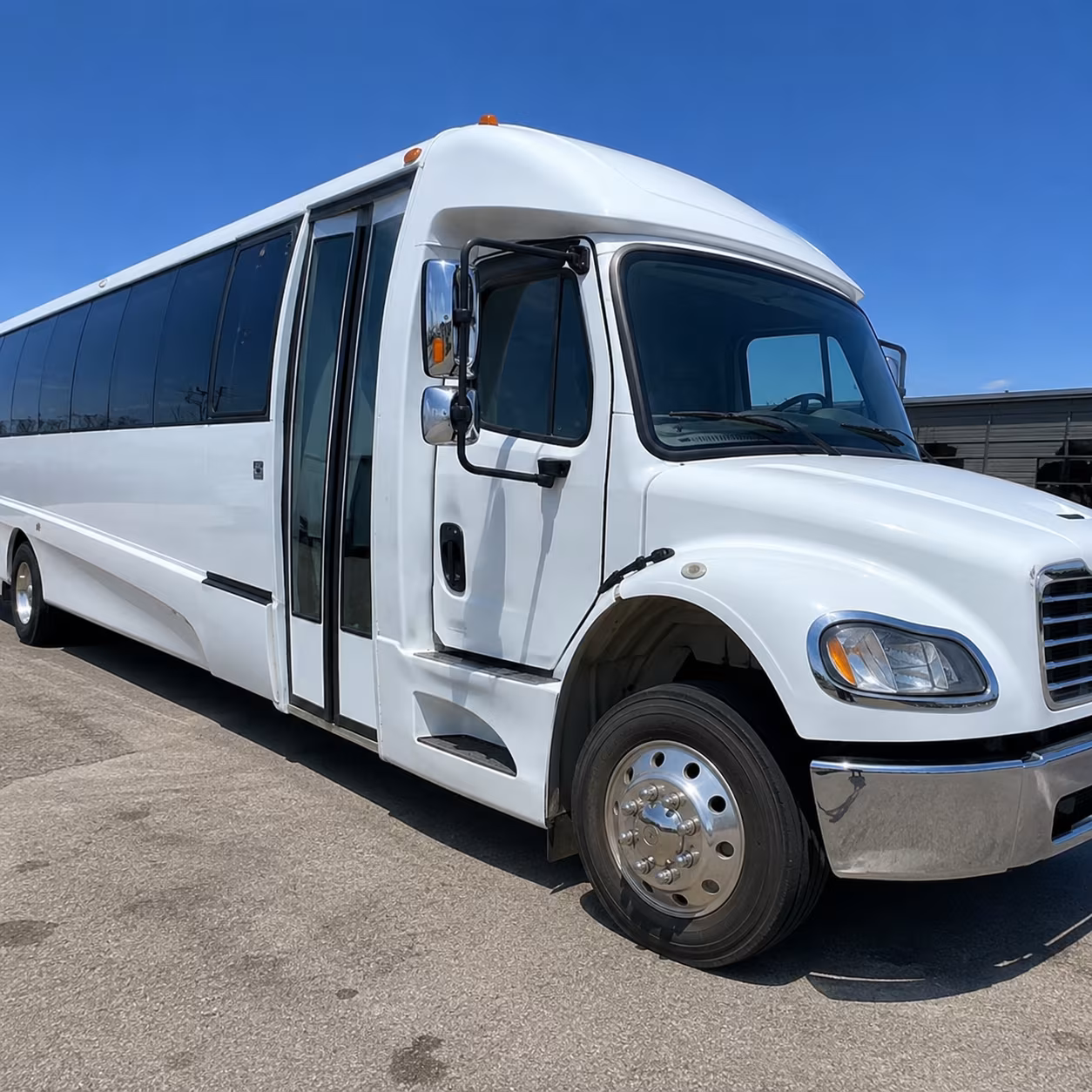 fort worth seamless shuttle service for fort worth weddings