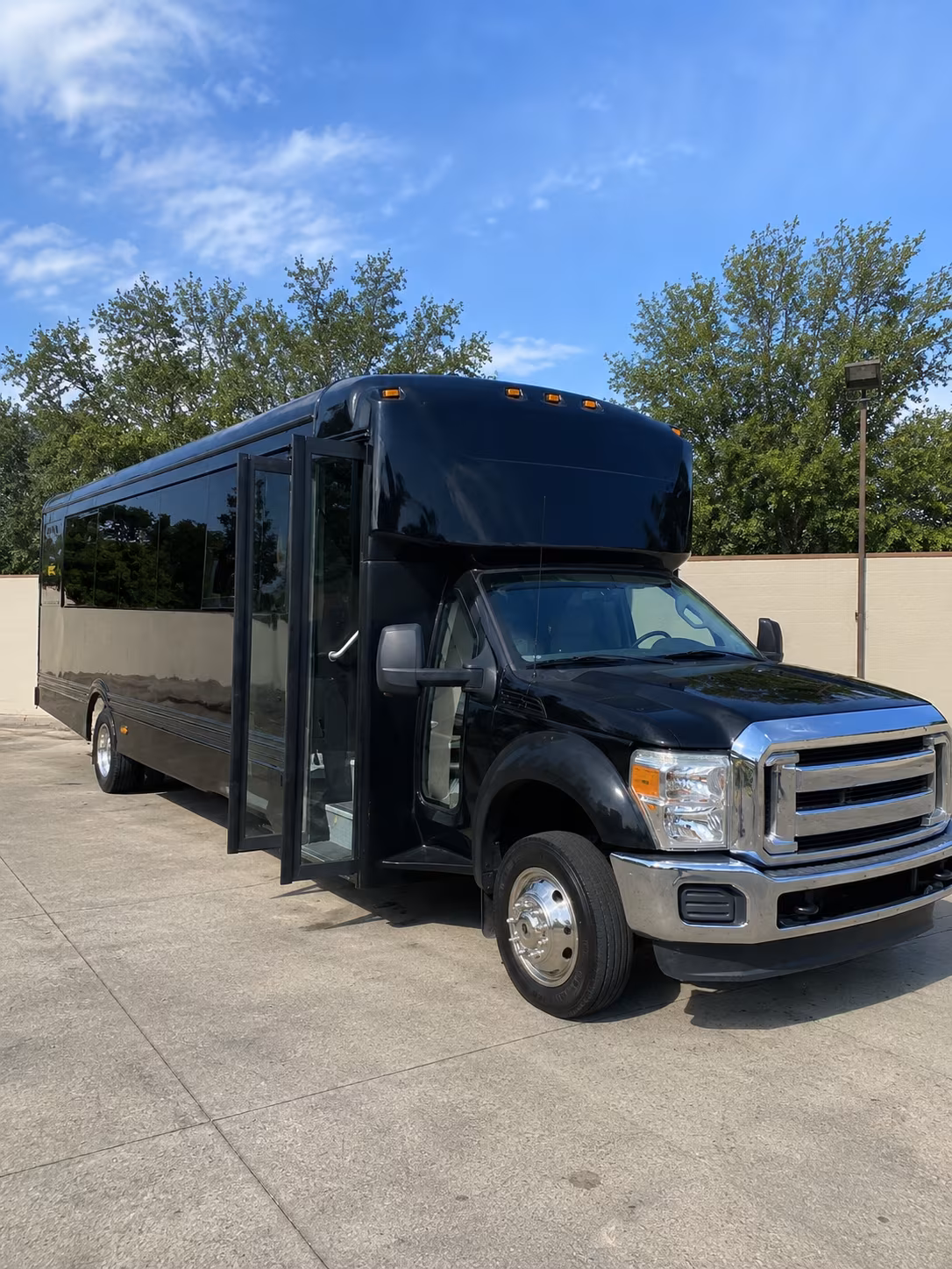 haltom city 20 passenger party bus