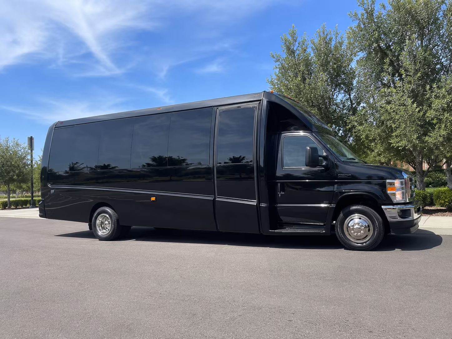 look no further for transportation to the perot museum and dallas destinations